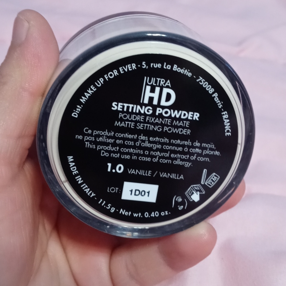 Make Up ForEver Ultra HD Setting Powder - Picture 3 of 3